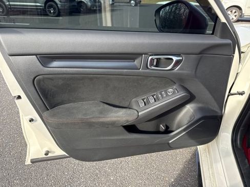 Used 2024 Honda Civic Type R image 14