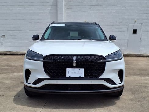 Certified 2025 Lincoln Aviator 2WD image 18
