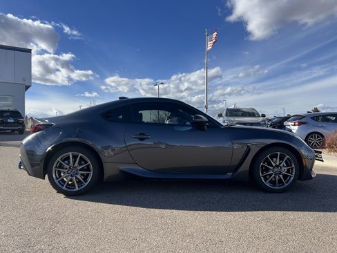Used 2024 Subaru BRZ Premium image 8