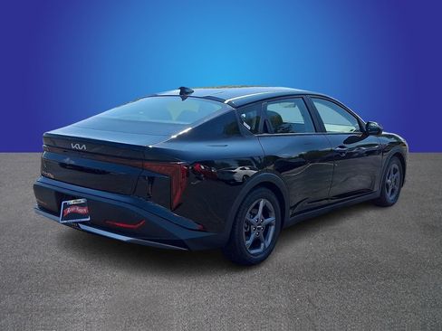 Used 2025 Kia K4 FWD image 4