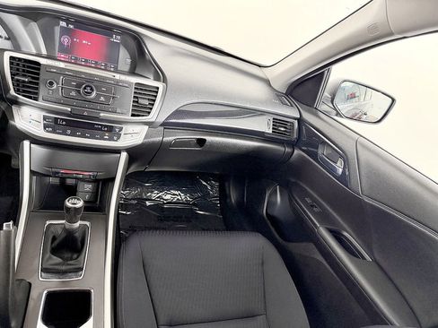 Used 2015 Honda Accord Sport image 41