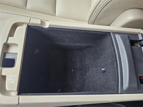 Used 2017 Jeep Grand Cherokee Laredo w/ Quick Order Package 2BE image 22