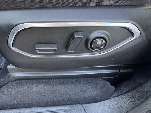 Used 2024 Jeep Wagoneer L Base image 21