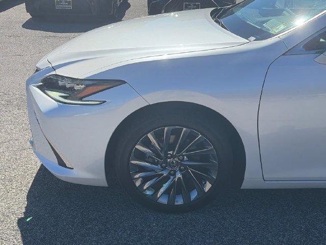 Certified 2024 Lexus ES 350 Ultra Luxury w/ Accessory Package (Z2) FWD image 9
