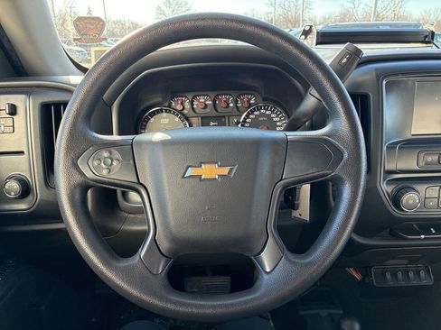 Used 2018 Chevrolet Silverado 1500 Custom w/ Custom Value Package image 20