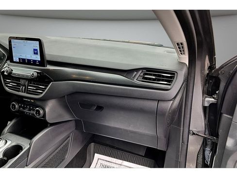 Used 2022 Ford Escape SEL w/ SEL Stealth AWD Package image 17