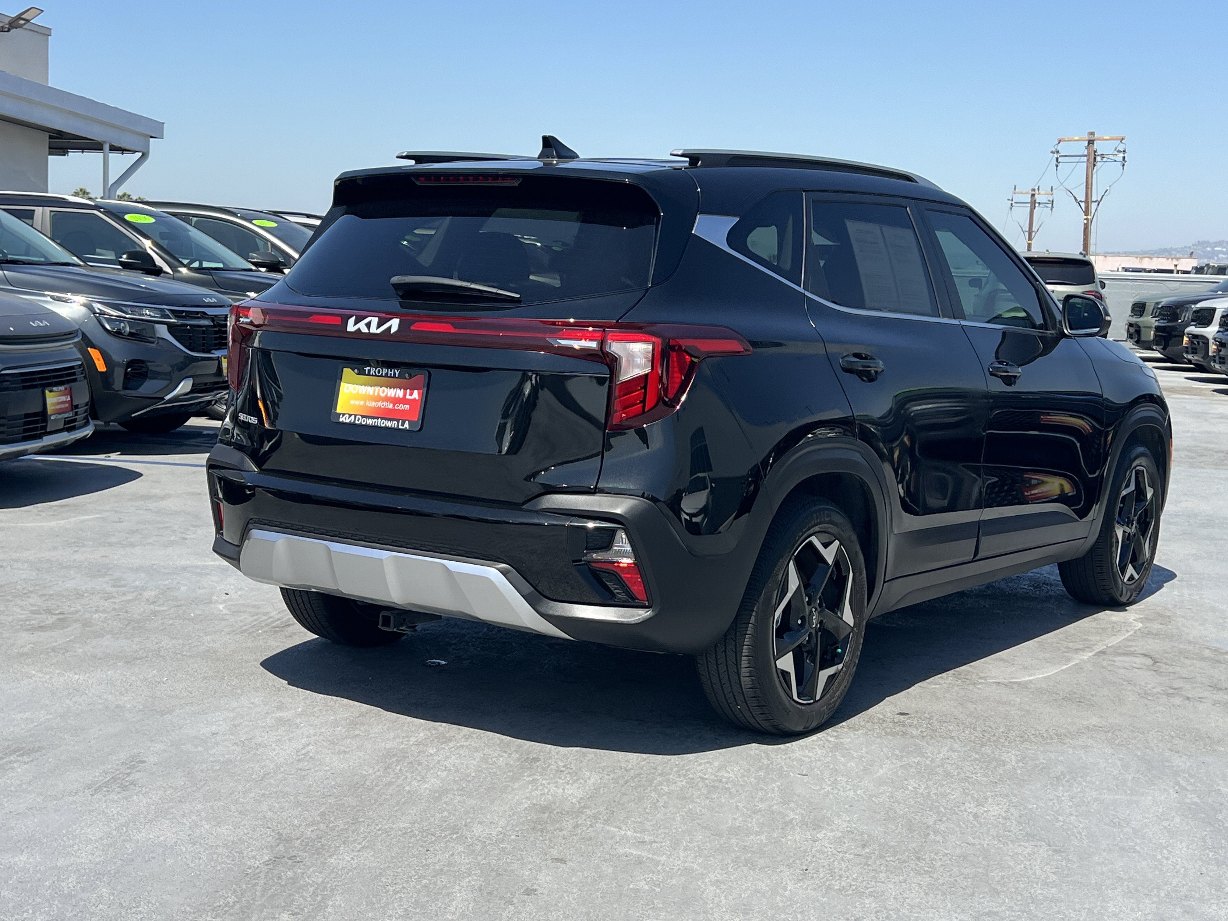 Certified 2024 Kia Seltos EX FWD image 7