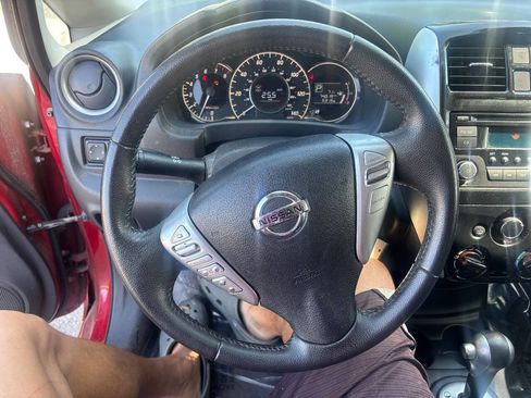 Used 2015 Nissan Versa Note SV FWD image 10