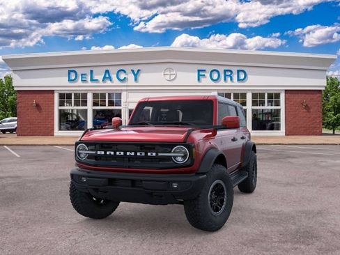 New 2026 Ford Bronco Outer Banks w/ Sasquatch Package AWD/4WD image 2