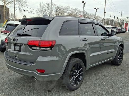 Used 2021 Jeep Grand Cherokee Laredo X image 6