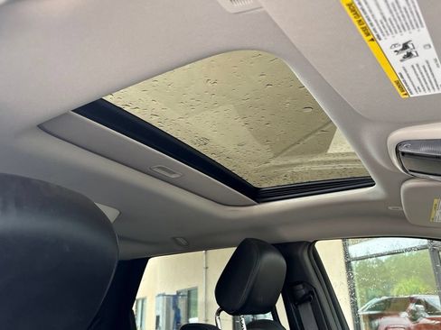 Used 2021 Dodge Durango SXT AWD/4WD image 15
