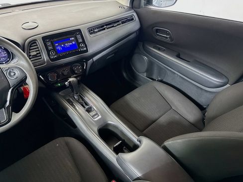 Used 2017 Honda HR-V LX image 21