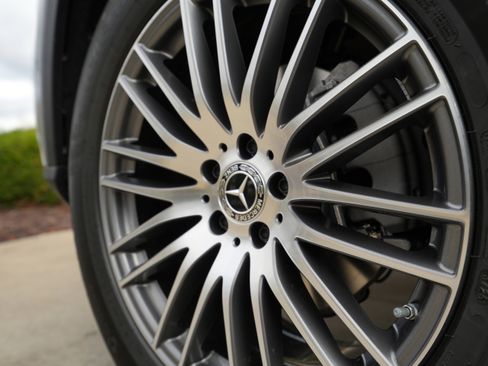 New 2026 Mercedes-Benz GLC 300 4MATIC image 14