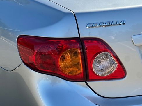 Used 2009 Toyota Corolla LE FWD image 42