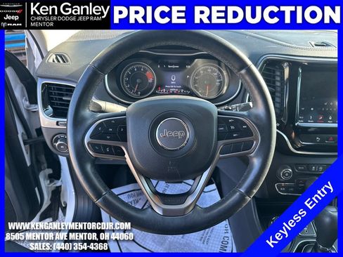 Used 2019 Jeep Cherokee Limited w/ Luxury Group AWD/4WD image 13