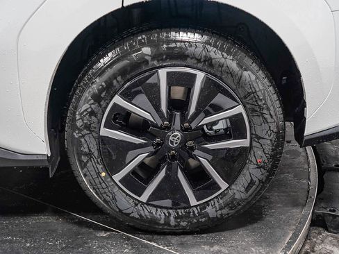 New 2026 Toyota bZ XLE Plus image 10