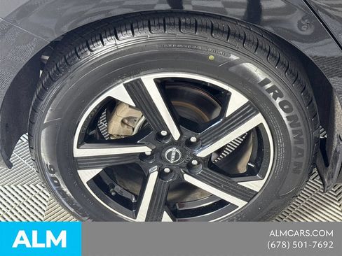 Used 2024 Nissan Sentra SV FWD image 20