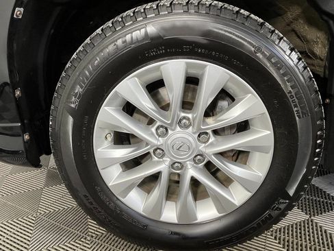 Used 2018 Lexus GX 460 image 11
