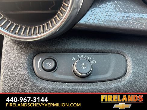 Used 2025 Chevrolet Trax ACTIV w/ Driver Confidence Package image 11