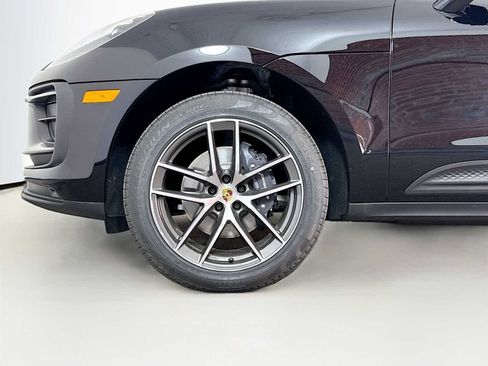 New 2026 Porsche Macan AWD/4WD image 33