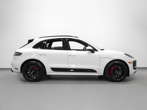 Used 2022 Porsche Macan GTS image 13