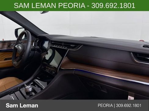 New 2025 Jeep Grand Cherokee L Summit w/ Obsidian Package image 31