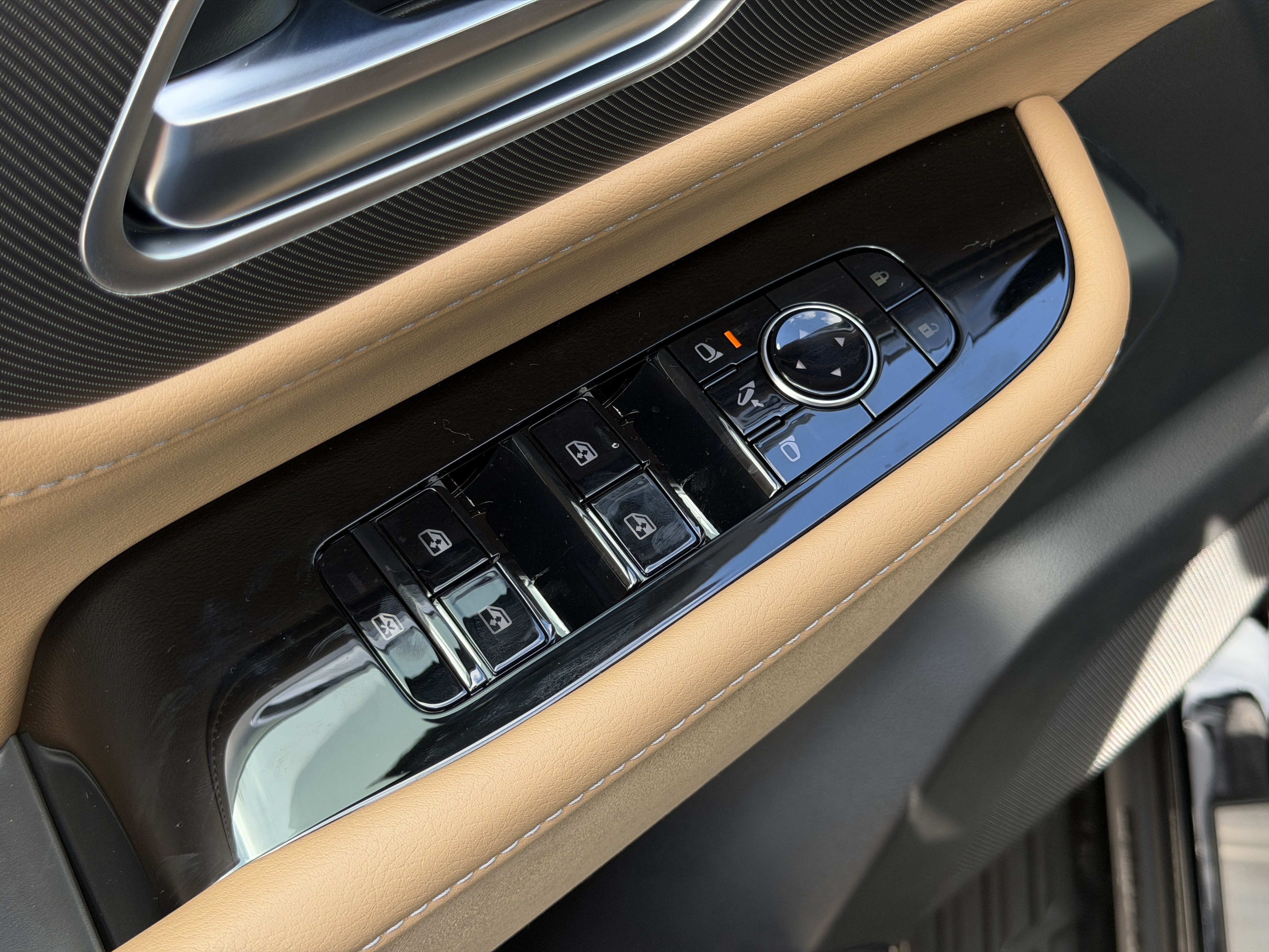 New 2027 INFINITI QX80 Luxe w/ Cargo Package RWD image 19