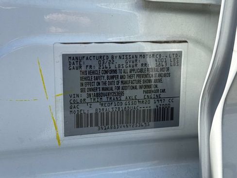 Used 2022 Nissan Sentra SR w/ SR Premium Package FWD image 21