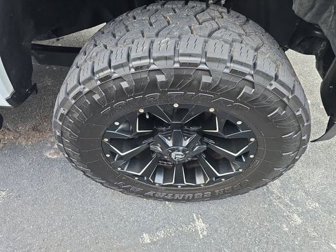 Used 2018 Ford F250 Lariat w/ Lariat Ultimate Package image 4