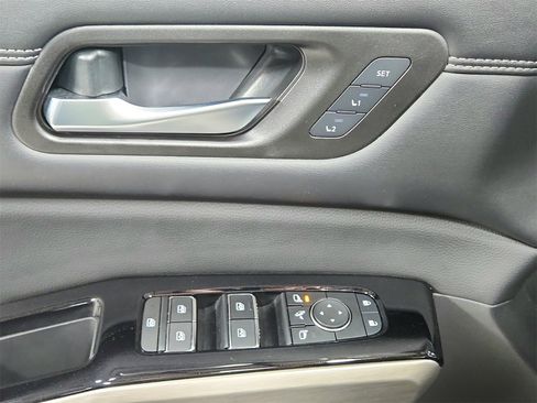 Used 2024 Nissan Pathfinder Platinum w/ Lighting Package (N93) image 35