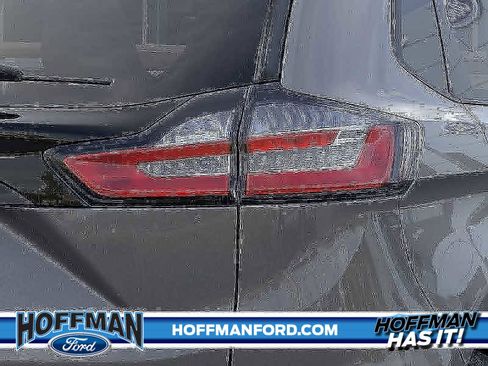 Used 2023 Ford Edge SE image 95