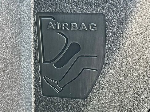 Certified 2023 Mercedes-Benz C 300 4MATIC Sedan image 35