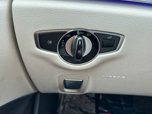 Used 2020 Mercedes-Benz E 350 Sedan image 34