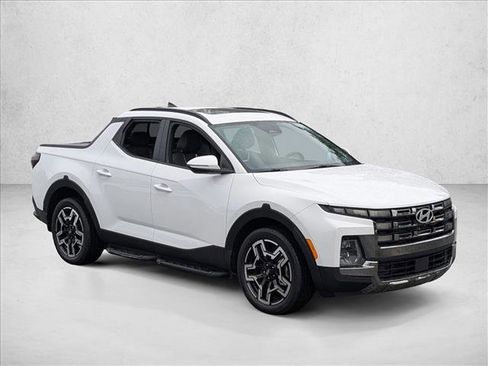 Used 2025 Hyundai Santa Cruz Limited AWD/4WD image 3