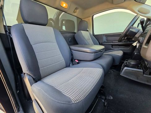 Used 2011 RAM 1500 2WD Regular Cab image 12