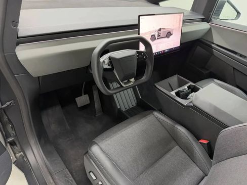 Used 2025 Tesla Cybertruck 2WD Crew Cab image 8