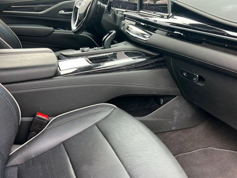 Used 2023 Cadillac Escalade ESV Sport w/ Touring Package image 19