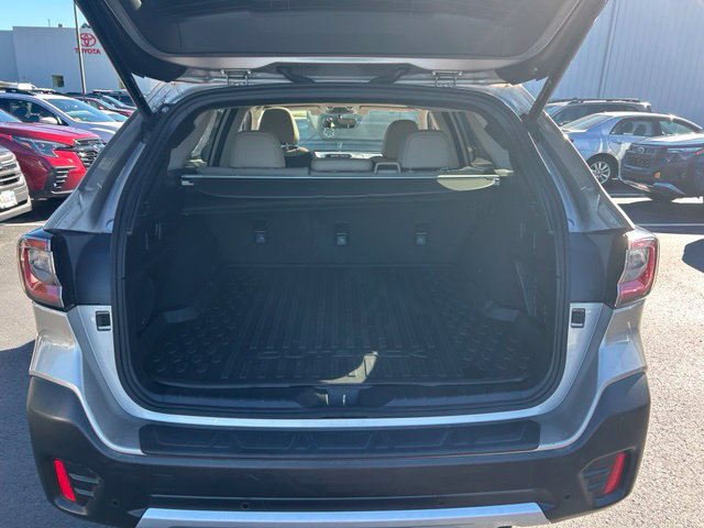 Used 2020 Subaru Outback Limited AWD/4WD image 10