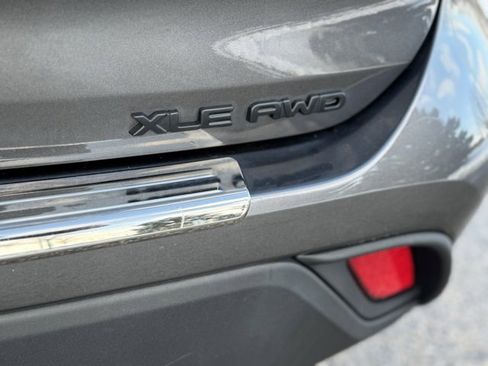 Certified 2022 Toyota Highlander XLE image 47