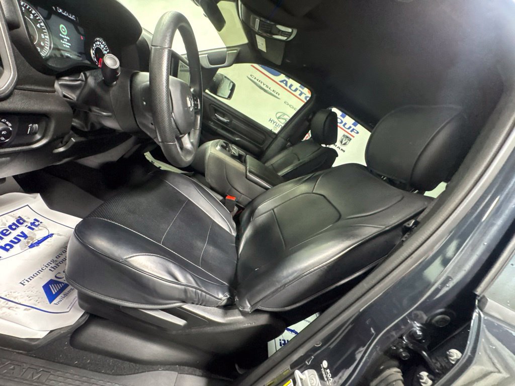 Used 2025 RAM 1500 Warlock AWD/4WD image 16