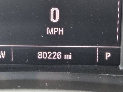 Used 2018 Chevrolet Equinox LS FWD image 11