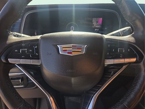 Used 2024 Cadillac Escalade ESV Sport RWD image 19