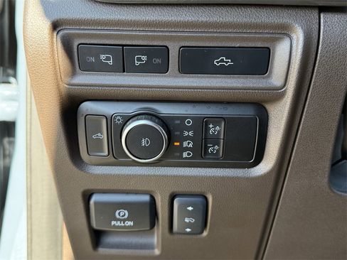 Certified 2023 Ford F150 King Ranch w/ Equipment Group 601A High image 21