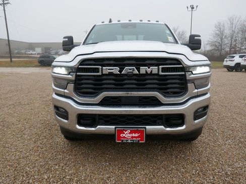 New 2026 RAM 2500 Tradesman AWD/4WD image 9