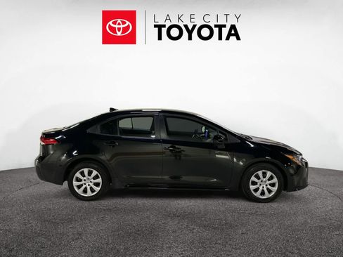 Used 2024 Toyota Corolla LE image 9