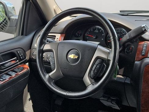 Used 2014 Chevrolet Tahoe LTZ AWD/4WD image 19