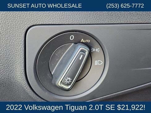 Used 2022 Volkswagen Tiguan SE AWD/4WD image 32
