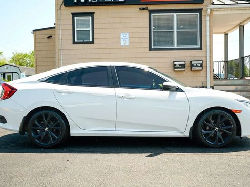 Used 2020 Honda Civic Sport image 4