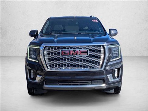 Used 2023 GMC Yukon Denali image 2