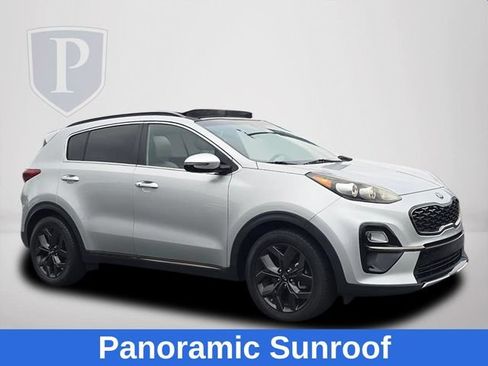 Used 2020 Kia Sportage S w/ S FWD Sunroof Package image 2